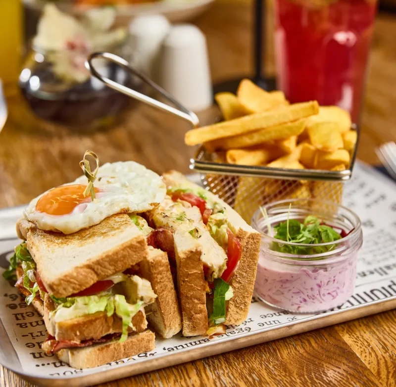 CLUB SANDWICH